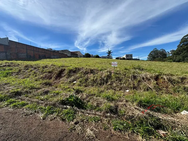 Terreno com 2880m², à venda, no bairro Vila Santa Lorena em Apucarana