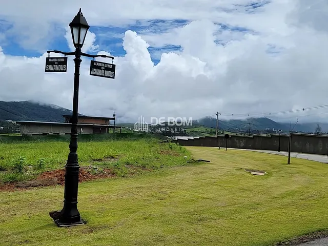 Terreno com 759m², à venda, no bairro Bortolan em Poços de Caldas