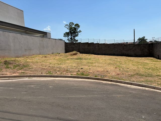 Terreno com 340m², à venda, no bairro Bairro ZPR2 em Nova Odessa