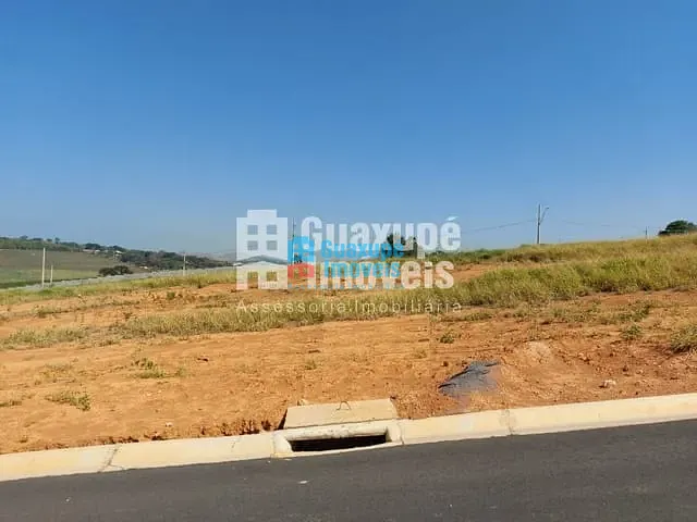 Terreno com 330m², à venda, no bairro RESIDENCIAL BOURBON em GUAXUPÉ