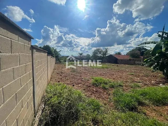 Terreno com 1500m², à venda, no bairro Vila Lambari em Mococa