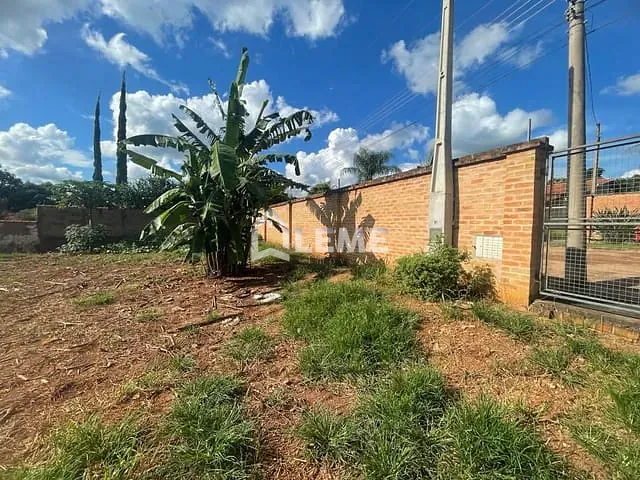Terreno com 1500m², à venda, no bairro Vila Lambari em Mococa