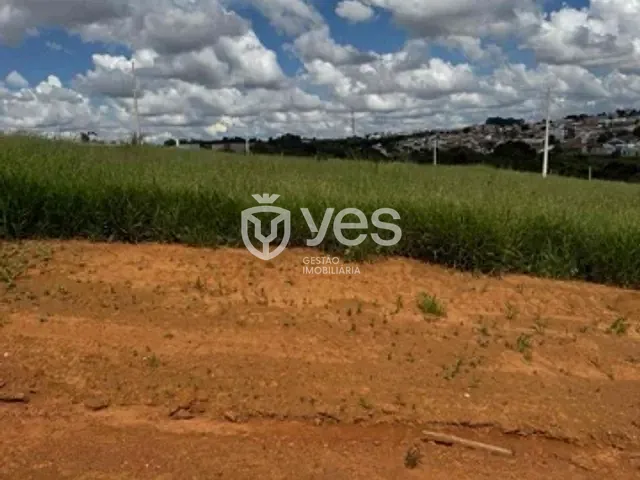 Terreno com 3000m², à venda, no bairro João Bosco Teixeira em Araxá