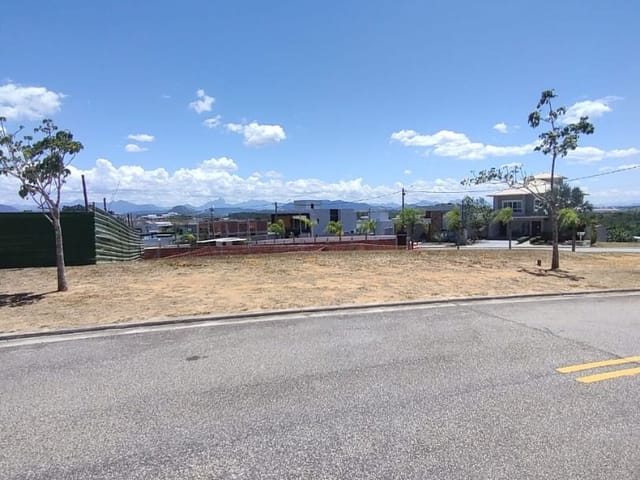 Terreno com 360m², à venda, no bairro Alphaville em Rio das Ostras