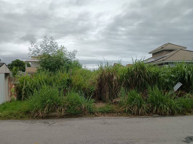 Terreno com 480m², à venda, no bairro Jardim Atlântico Leste (Itaipuaçu) em Maricá