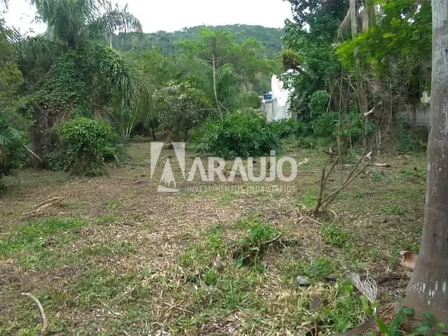 Terreno com 3575m², à venda, no bairro Morro das Pedras em Florianópolis