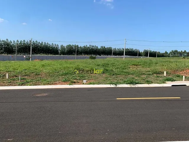 Terreno com 300m², à venda, no bairro Residencial Villa de León em Piratininga