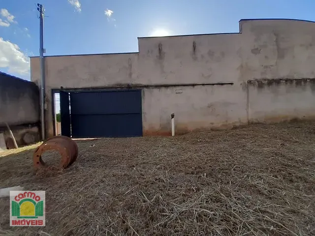 Terreno com 274m², à venda, no bairro Vila Santa Maria em Anápolis