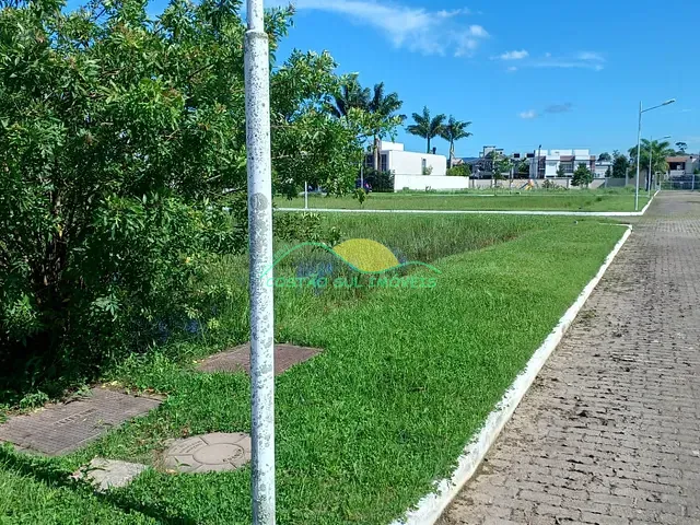 Terreno com 394m², à venda, no bairro Campeche em Florianópolis
