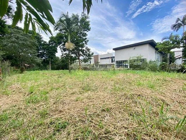 Terreno com 1000m², à venda, no bairro Comercial (Penedo) em Itatiaia