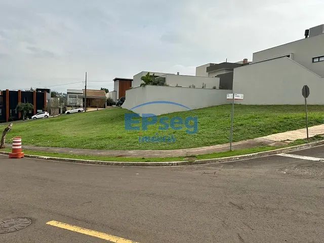 Terreno com 270m², à venda, no bairro Setor 4 em Ibiporã