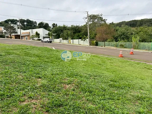 Terreno com 270m², à venda, no bairro Royal Boulevard Residence em Ibiporã