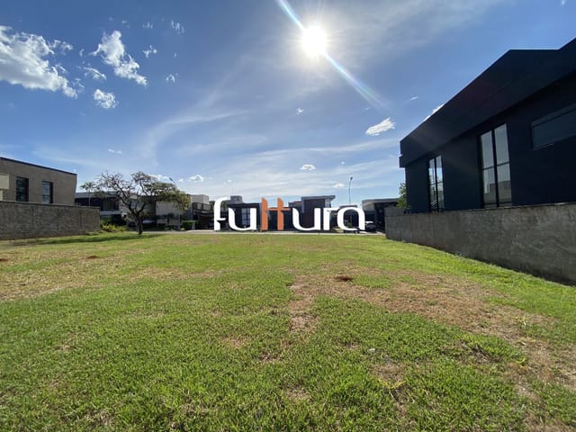 Terreno com 406m², à venda, no bairro Residencial Goiânia Golfe Clube em Goiânia