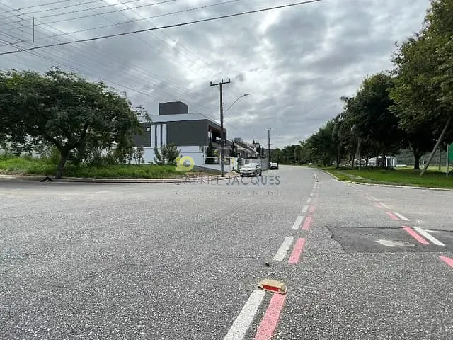 Terreno com 471m², à venda, no bairro Cidade Universitária Pedra Branca em Palhoça