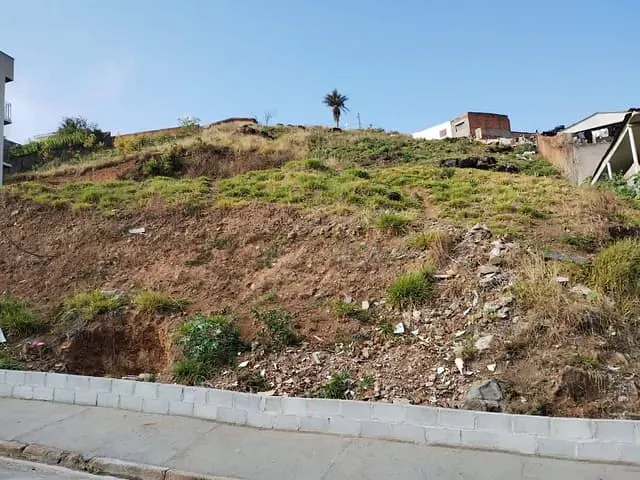 Terreno com 1675m², à venda, no bairro São José em Poços de Caldas