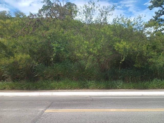 Terreno com 938m², à venda, no bairro Jardim Atlântico Oeste (Itaipuaçu) em Maricá