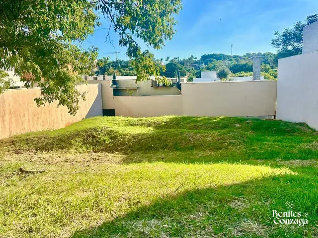 Terreno com 400m², à venda, no bairro Chácaras Aeroporto em Maringá