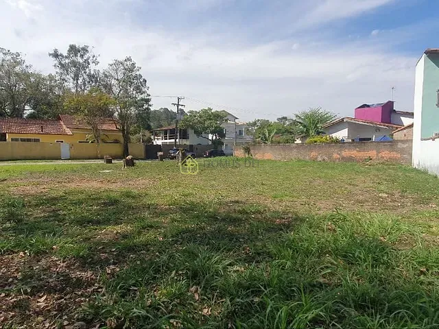 Terreno com 767m², à venda, no bairro Jardim das Rosas (Penedo) em Itatiaia