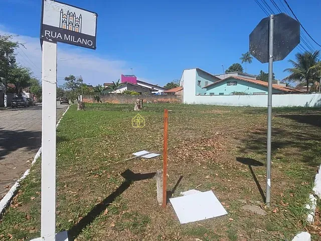 Terreno com 767m², à venda, no bairro Jardim das Rosas (Penedo) em Itatiaia