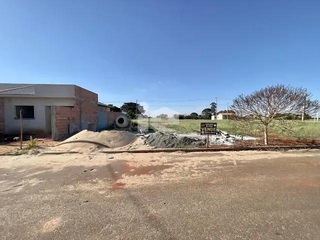 Terreno com 250m², à venda, no bairro Paraiso em Rolândia