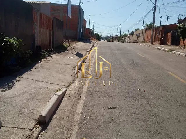 Terreno com 300m², à venda, no bairro Altos da Serra I em Cuiabá