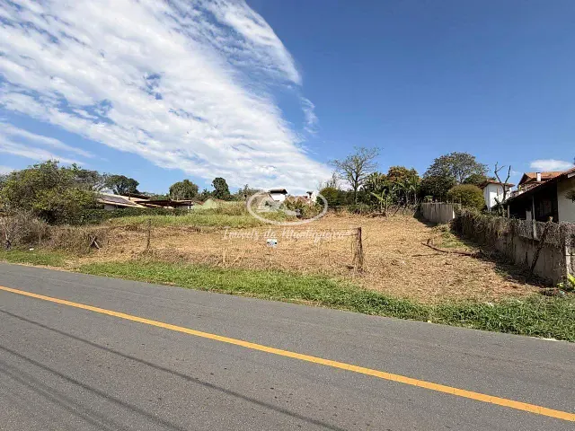 Terreno com 854m², à venda, no bairro Jardim Martinelli (Penedo) em Itatiaia