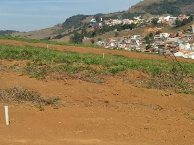 Terreno com 250m², à venda, no bairro Condomínio Bela Vista  em Cambuí