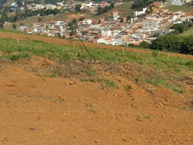 Terreno com 250m², à venda, no bairro Condomínio Bela Vista  em Cambuí