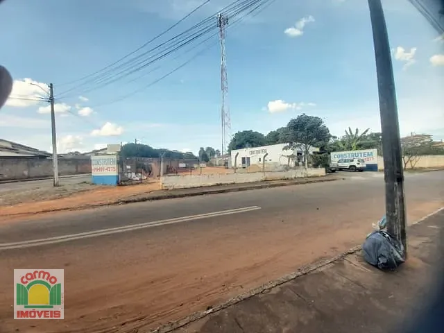 Terreno com 1006m², à venda, no bairro São Carlos em Anápolis