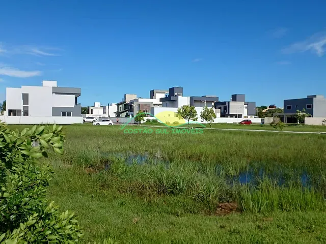 Terreno com 397m², à venda, no bairro Campeche em Florianópolis