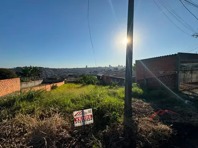 Terreno com 540m², à venda, no bairro Jardim Trabalhista em Apucarana