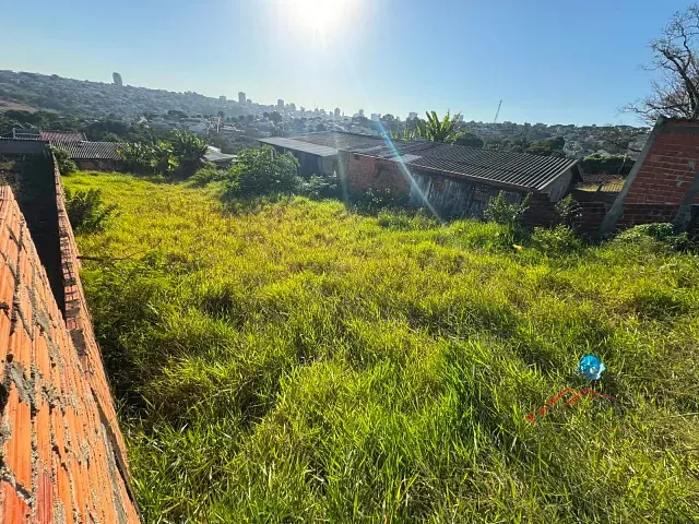 Terreno com 540m², à venda, no bairro Jardim Trabalhista em Apucarana