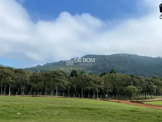 Terreno com 873m², à venda, no bairro Bortolan Norte I em Poços de Caldas