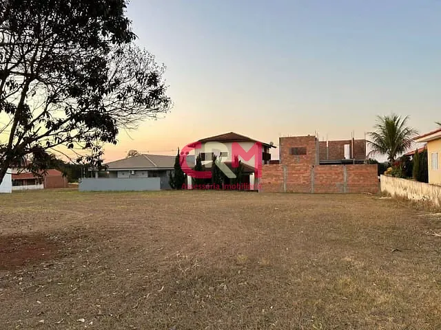 Terreno com 264m², à venda, no bairro Clube Náutico em Taquaritinga