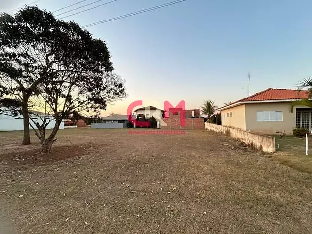 Terreno com 264m², à venda, no bairro Clube Náutico em Taquaritinga