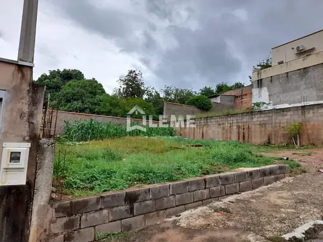 Terreno com 206m², à venda, no bairro Chácara São Pelegrino em Mococa