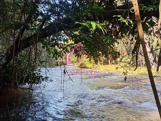 Terreno com 2600m², à venda, no bairro Chapada dos Guimarães em Chapada dos Guimarães