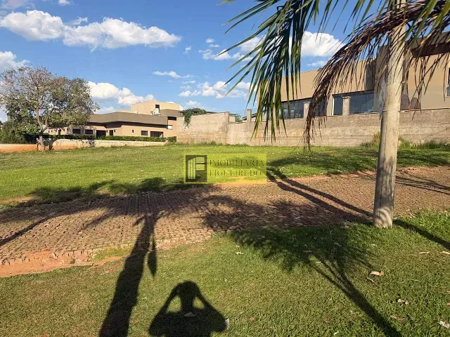 Terreno com 980m², à venda, no bairro Terras da Barra em Mendonça