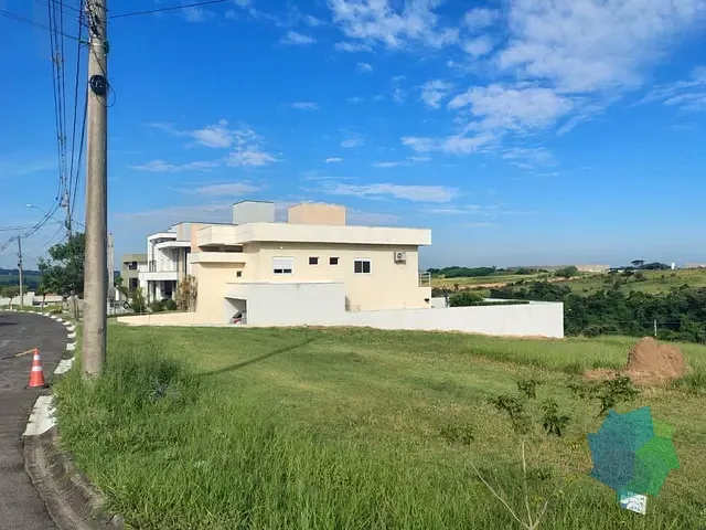 Terreno com 616m², à venda, no bairro Jardim Celani em Salto