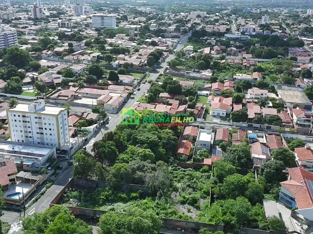 Terreno à venda, no bairro Planalto em Teresina