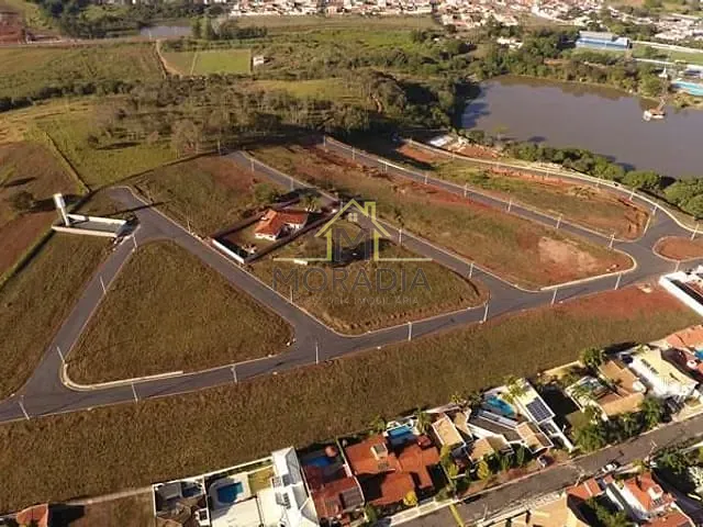 Terreno com 402m², à venda, no bairro Residencial Bosque dos Jatobás em Guaxupé
