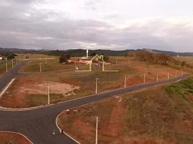 Terreno com 402m², à venda, no bairro Residencial Bosque dos Jatobás em Guaxupé