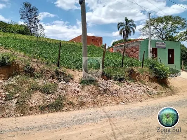 Terreno com 1000m², à venda, no bairro Bairro dos Leite em Piedade