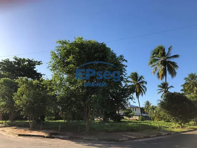 Terreno com 400m², à venda, no bairro Guarajuba (Monte Gordo) em Camaçari
