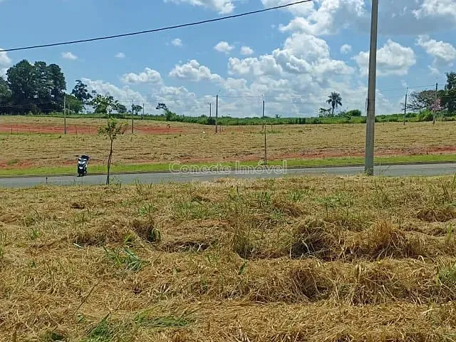 Terreno com 250m², à venda, no bairro Colinas do Castelo em Jaguariúna