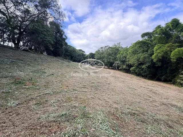 Terreno com 1455m², à venda, no bairro Jardim Martinelli (Penedo) em Itatiaia