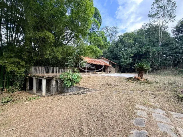 Terreno com 1455m², à venda, no bairro Jardim Martinelli (Penedo) em Itatiaia
