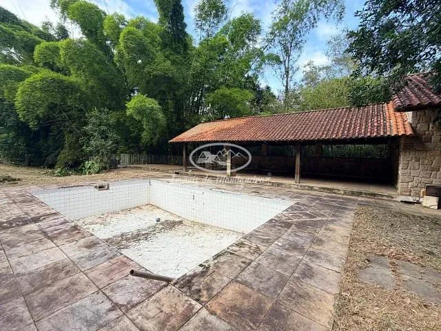 Terreno com 1455m², à venda, no bairro Jardim Martinelli (Penedo) em Itatiaia