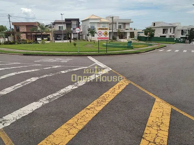 Terreno com 354m², à venda, no bairro Parque Ipiranga em Resende