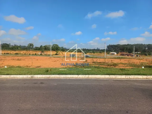 Terreno com 362m², à venda, no bairro Triângulo em Pindamonhangaba